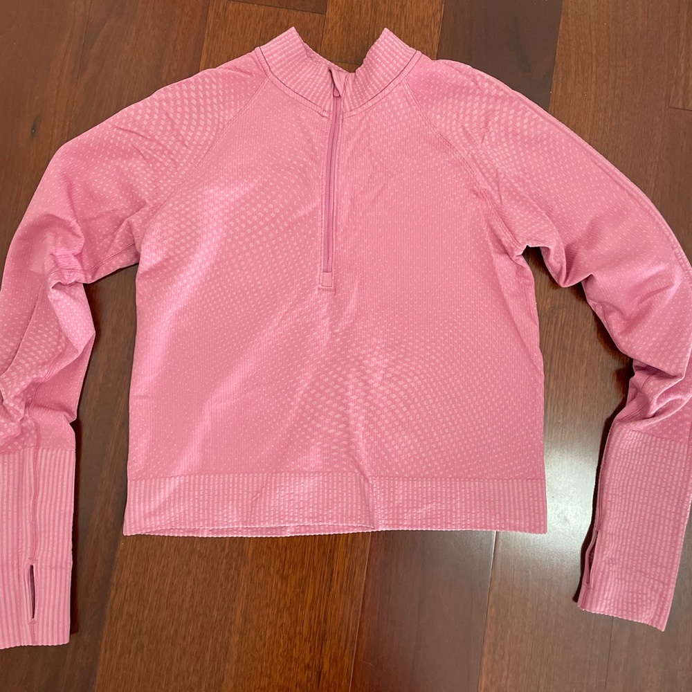 Size 8 lululemon restless top! NWOT